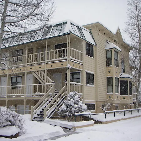 The Victorian Inn-3